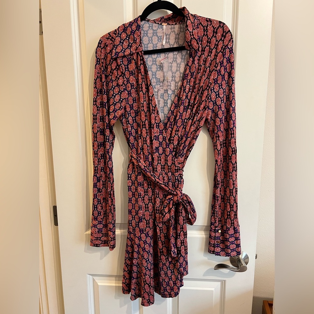 Free people Rhetta wrap dress long sleeve. Dark combo.